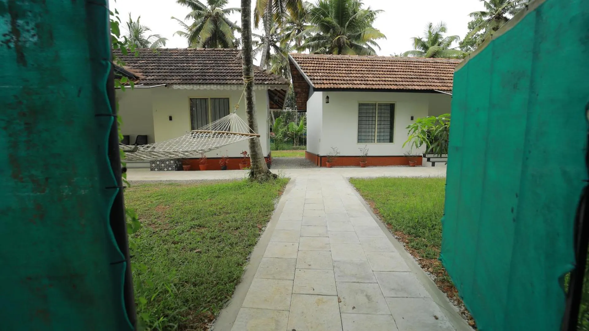 Séjour chez l'habitant Appartement Prakruthi Residency Munroeisland à Mundrothuruth